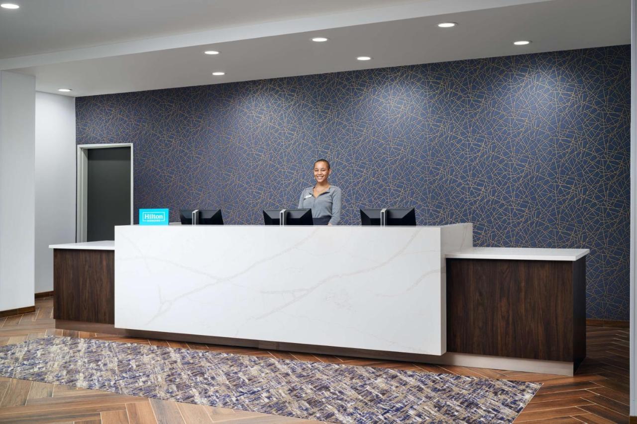 Hampton Inn Towson Downtown Экстерьер фото