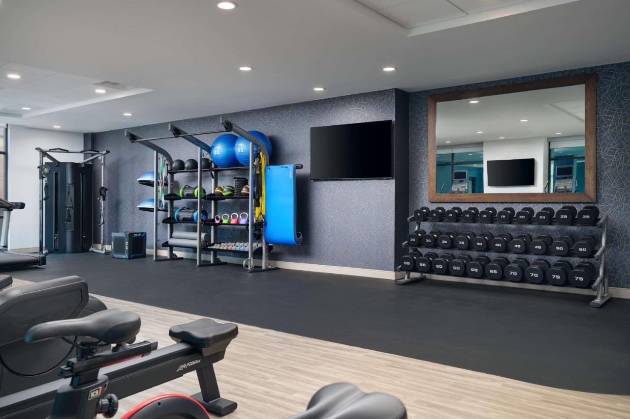 Hampton Inn Towson Downtown Экстерьер фото