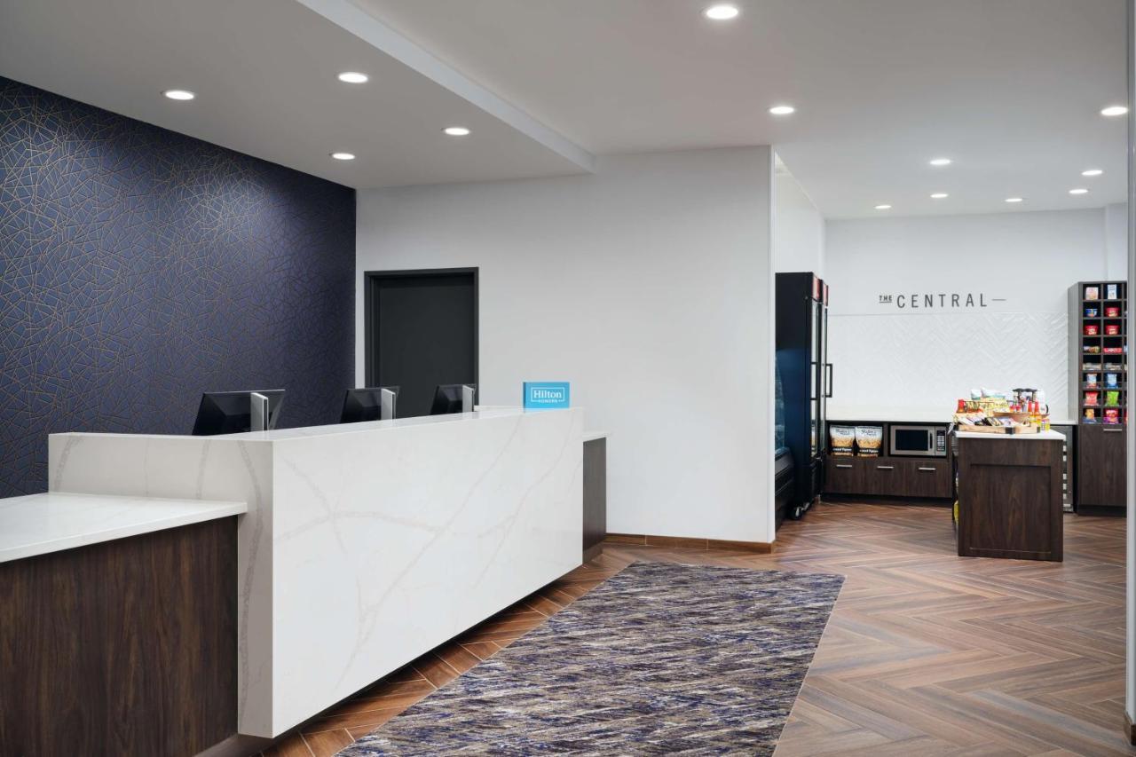 Hampton Inn Towson Downtown Экстерьер фото